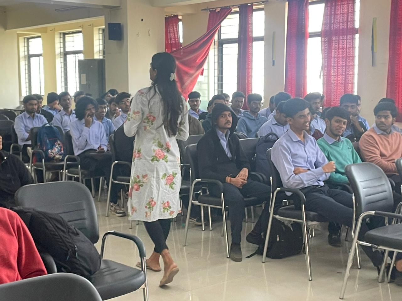 Artificial Intelligence Seminar Hall Session Photo 4