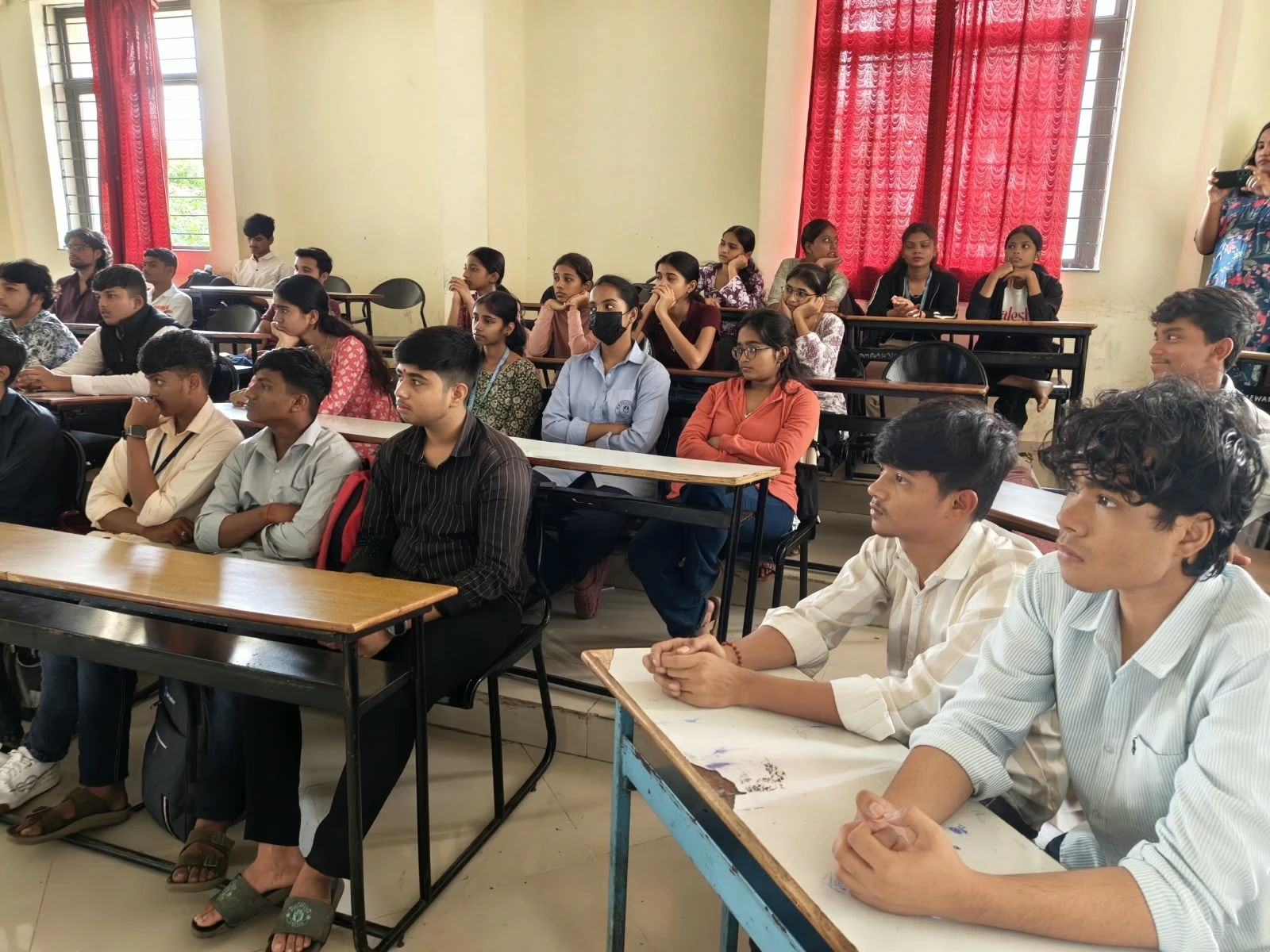 Mechanical Engineering students attending Fluid Mechanics guest lecture