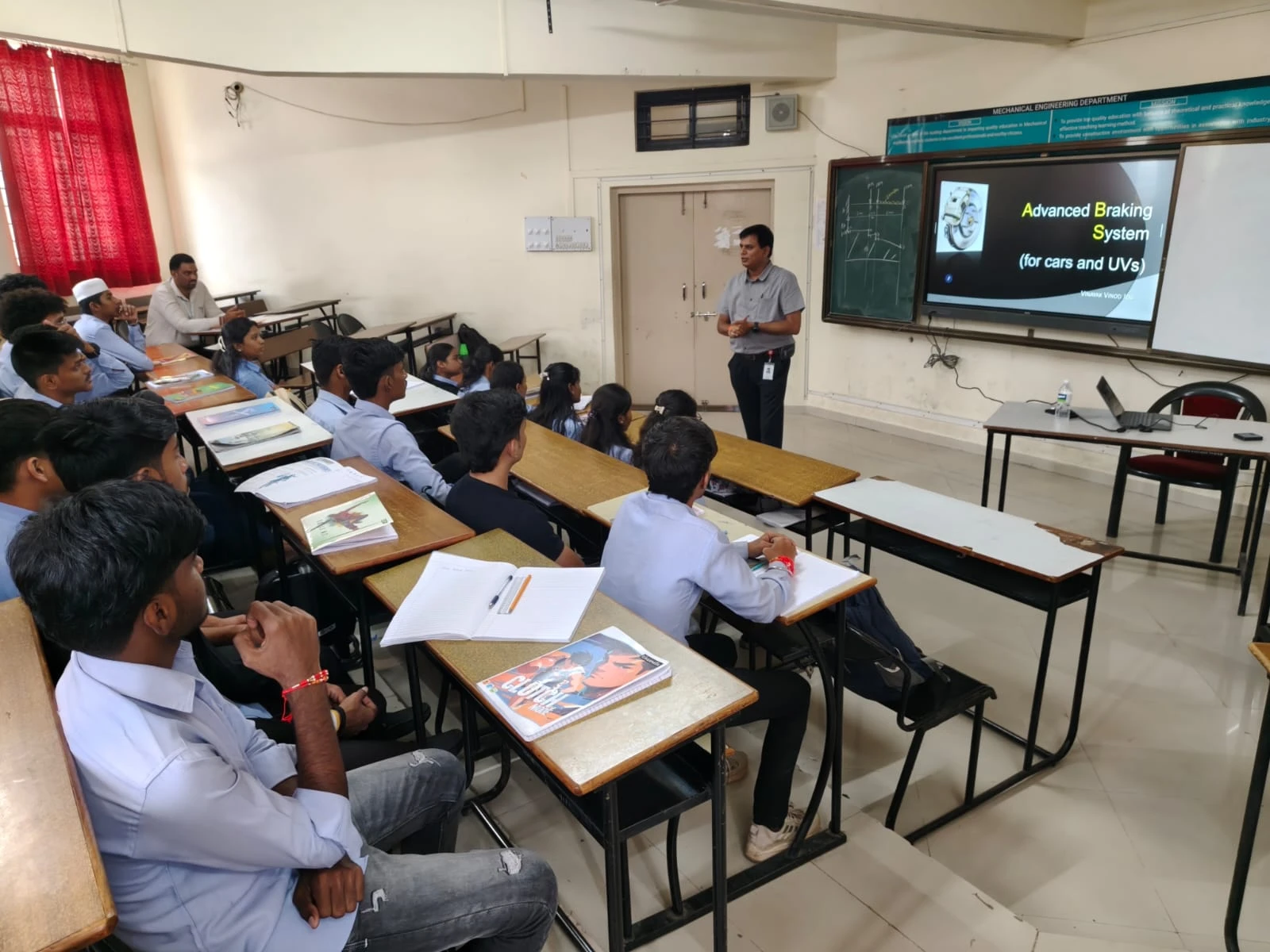 Mr. Vinayak Vinod Jog delivering Advanced Braking System lecture