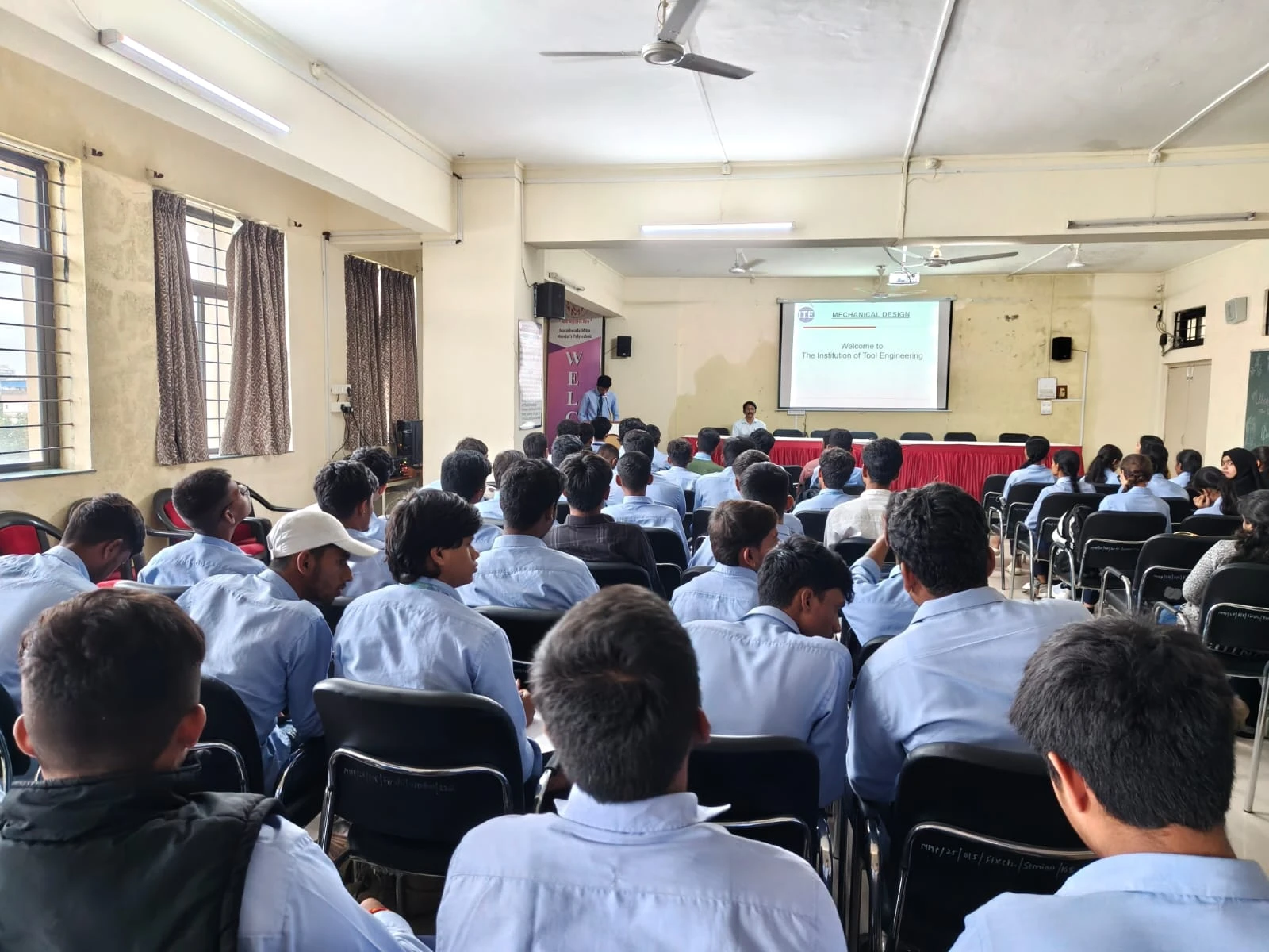 Mechanical Engineering students attending the geometric tolerances session