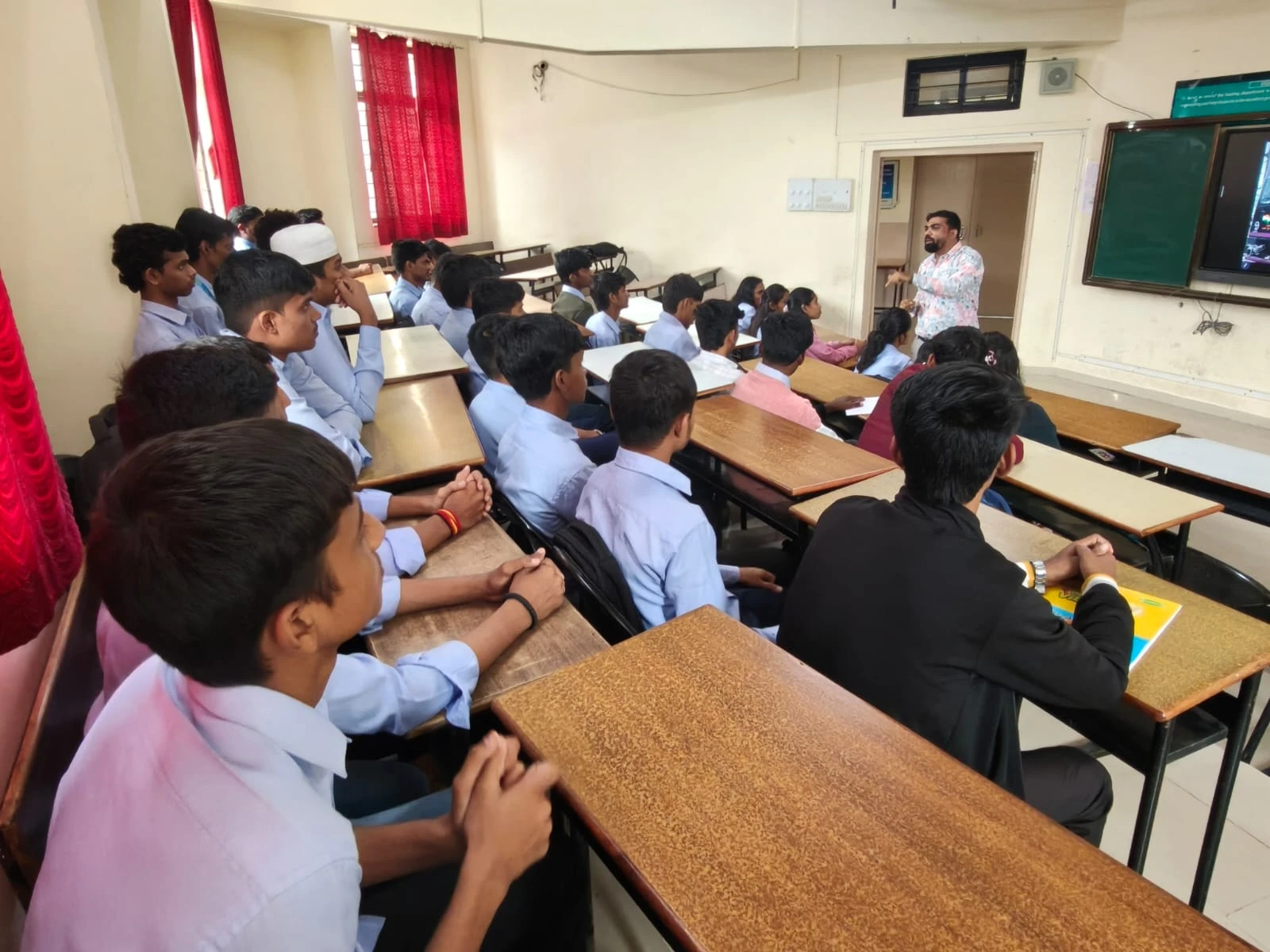 Mechanical Engineering students attending Industrial Refrigeration guest lecture