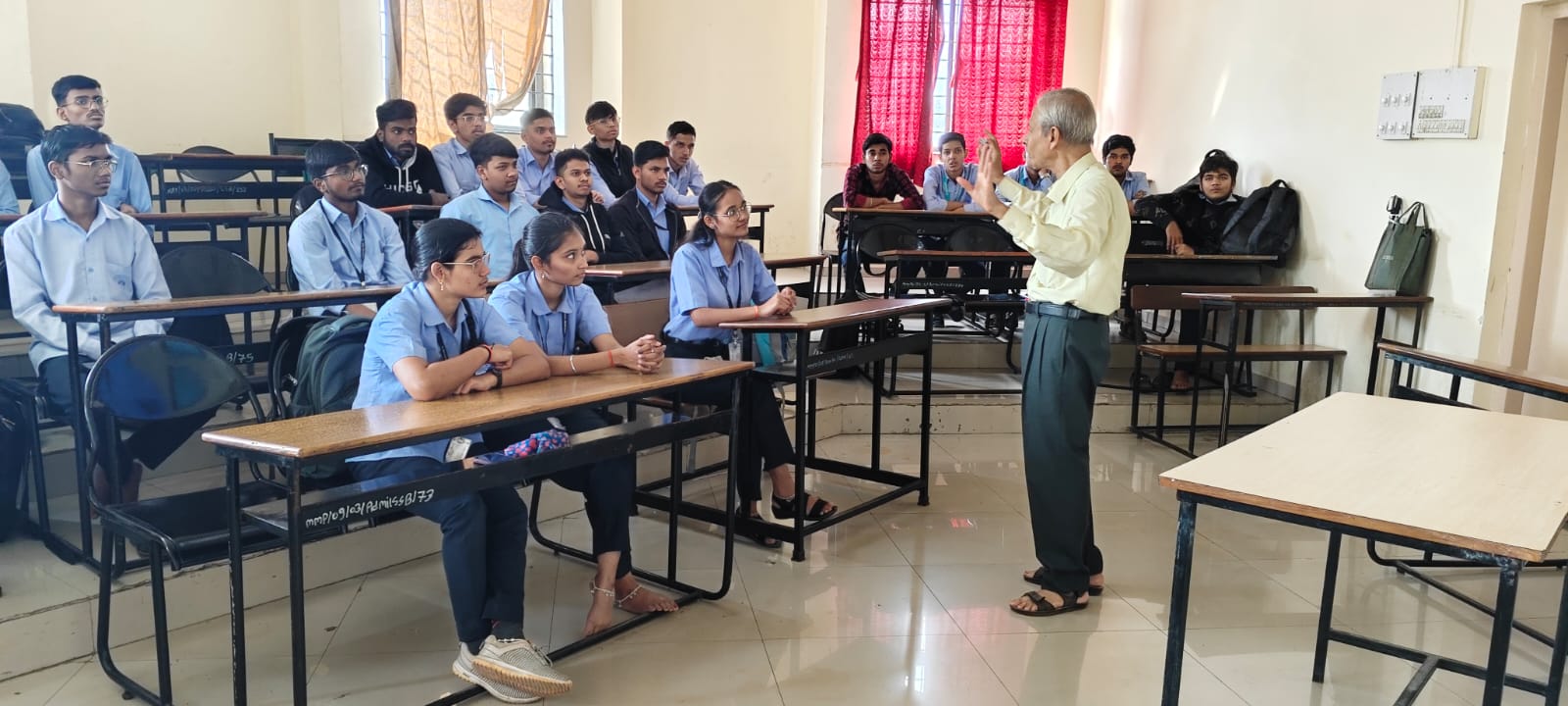 Guest Lecture Photo 2